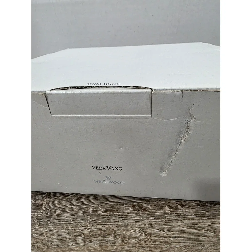 Wedgwood vintage vera